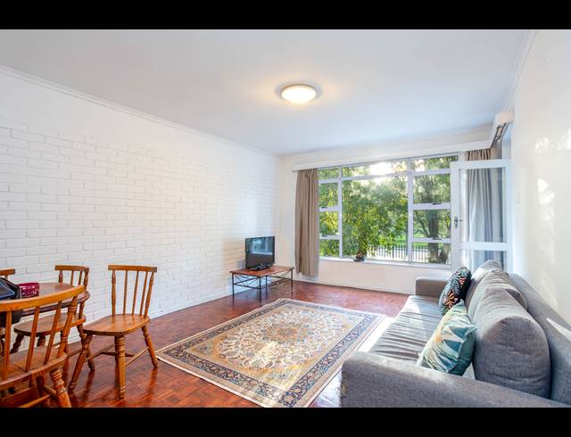 3 BEDROOM APARTMENT FOR SALE IN WYNBERG UPPER